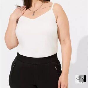 Torrid Ava Stretch Challis Cami - Size 1 - NWT